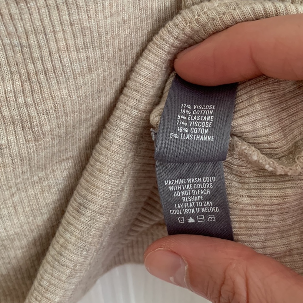 SOLD AE Real Soft Ribbed Nude Tank - Picture 4 of 5